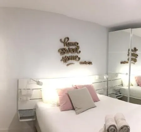 Sweet Main St Apartment