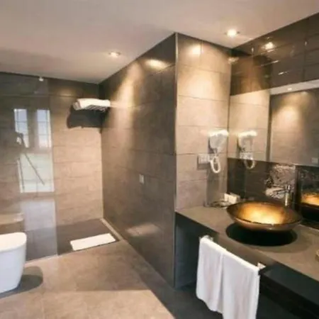 Hotel Catedral 4*