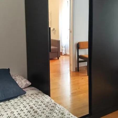 Apartment At Compania 100 M2 2 Wc *