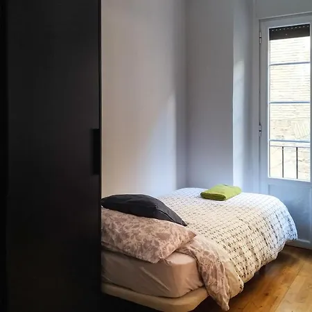 At Compania 100 M2 2 Wc Apartment