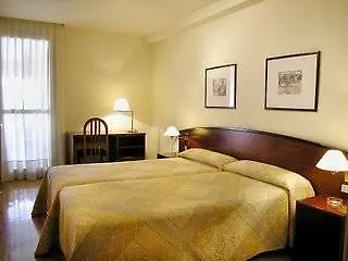 Mendebaldea Apartahotel 3*