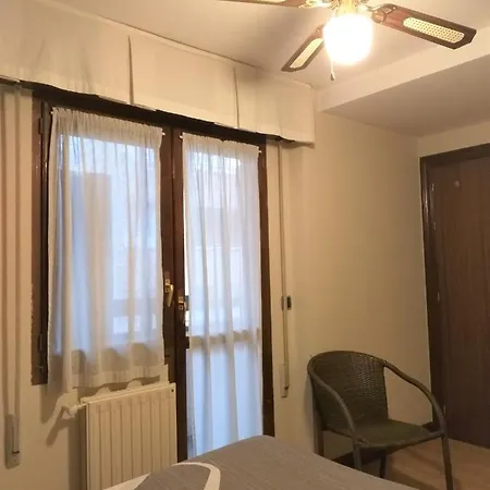 Apartamento Alojamientos Pamplona Apartamentos