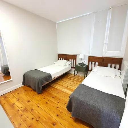 Apartment Navas I *