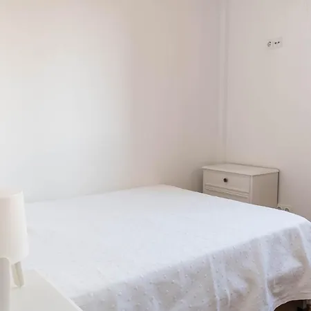 Luminoso, Funcional Y Amplio En Zona Hospitalaria Apartment *