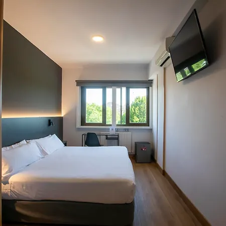 Hotel Sancho Ramirez 3*
