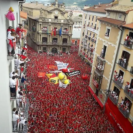 Apartment Atico En La Plaza Del Ayuntamiento *
