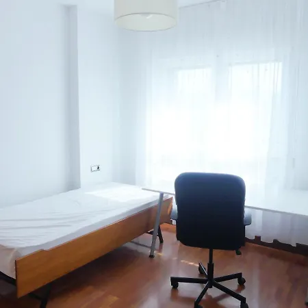 Apartment Luminoso, Funcional Y Amplio En Zona Hospitalaria *