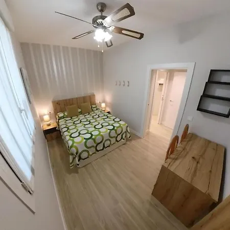 Alojamientos Pamplona Apartamentos *