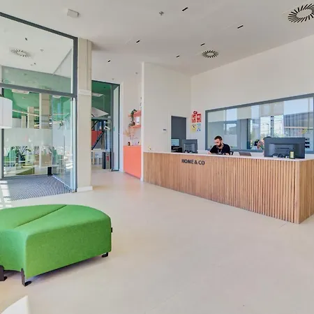And Coliving Apartahotel *