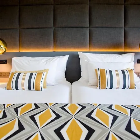 Hotel Tres Reyes 4*