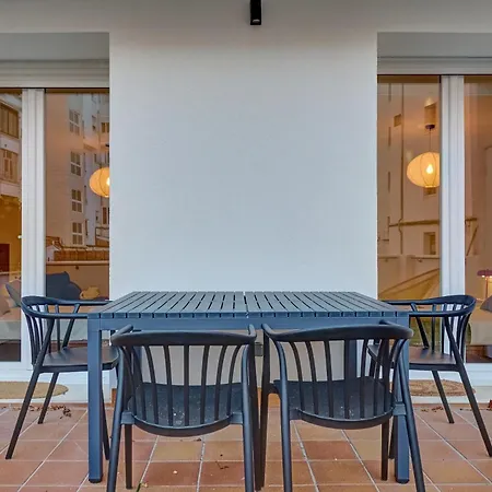 El Conde By Clabao Apartment