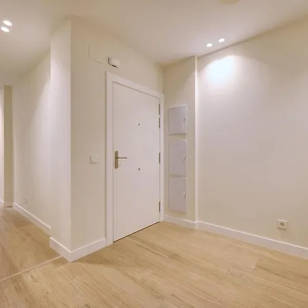 El Conde By Clabao Apartment