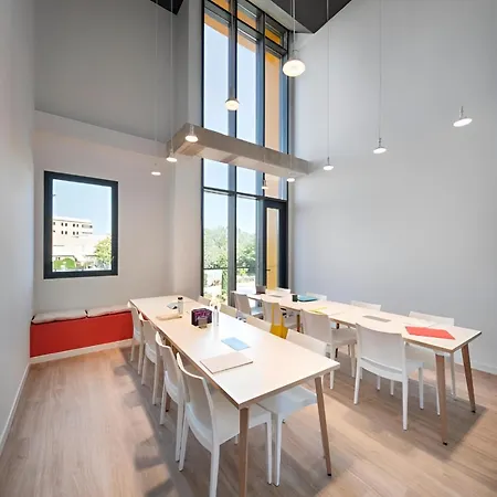Apartahotel And Coliving