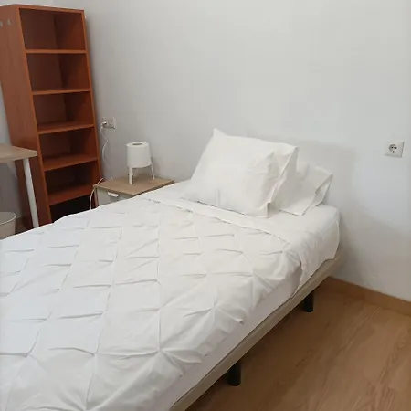 Funcional Y Renovado En Iturrama Apartamento *