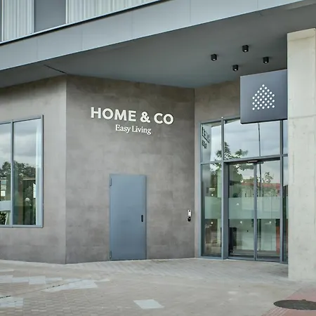And Coliving Apartahotel