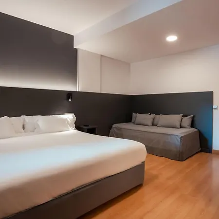 Sancho Ramirez Hotel