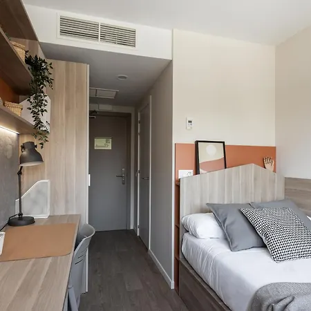 Apartment Amro Residencia De Estudiantes Pamplona