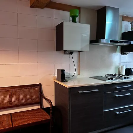 Homestay Individual Con Bano Compartido Vistas Encierro Calle Mercaderes *