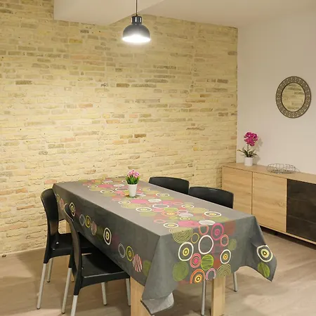 Welcoming Old Town Apartment Pamplona