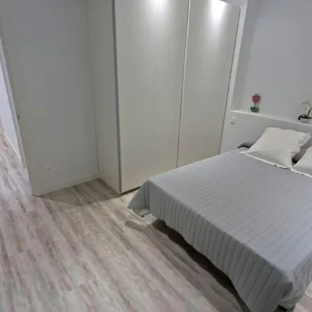 New In The City Centre Apartment *