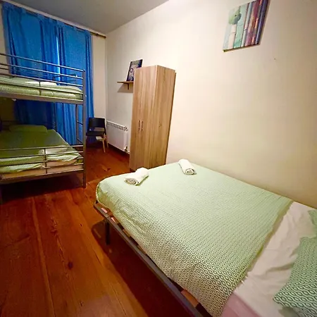 Travelers Rest Apartamento Pamplona
