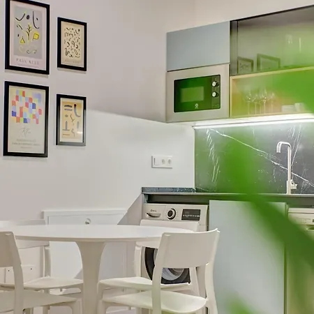 Panda By Clabao Apartment Pamplona