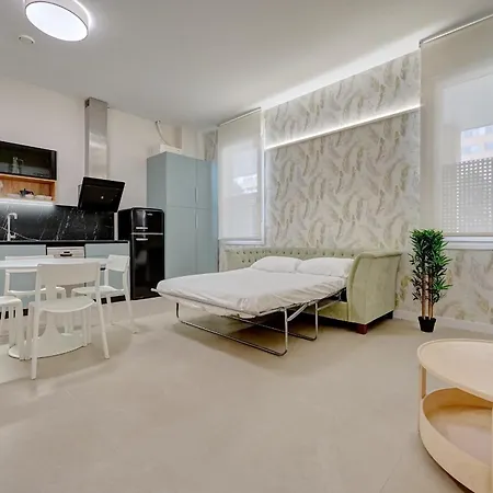 Panda By Clabao Apartment Pamplona