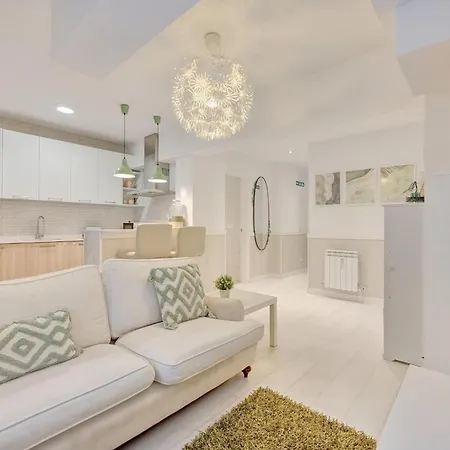 Sandoval By Clabao Apartment *