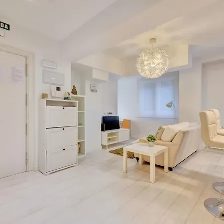 Sandoval By Clabao * Pamplona