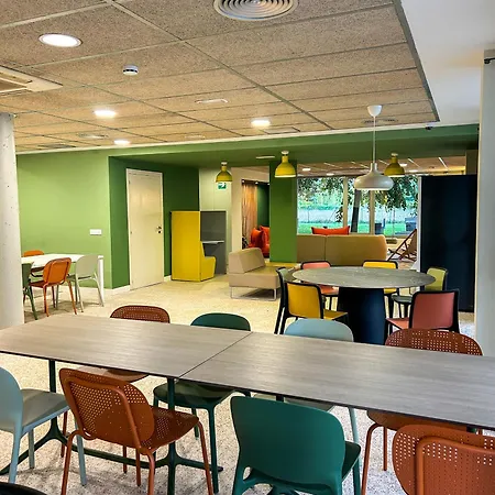 Apartamento Residencia Universitaria Abedules *