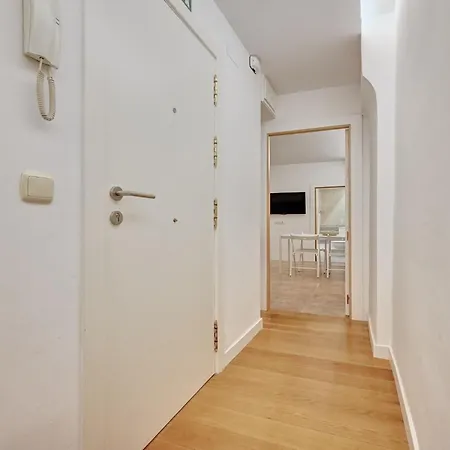 Apartment La Casa De Cuadros By Clabao Pamplona