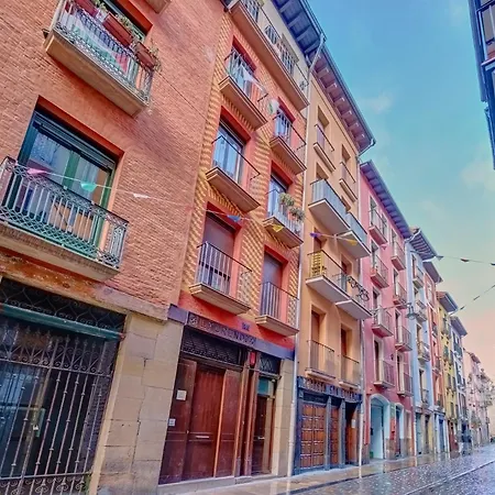 La Casa De Cuadros By Clabao Apartment *