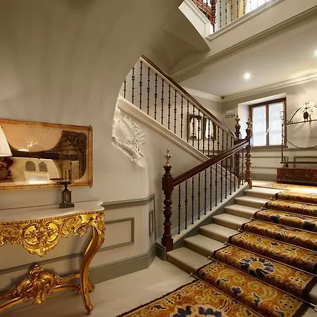 Palacio Guendulain 4*