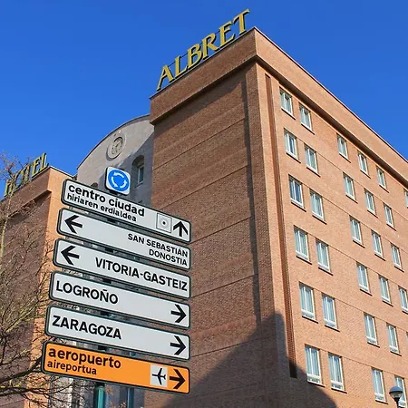 Hotel Albret 4*