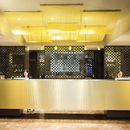 Hotel Tres Reyes 4*