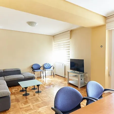Aca Y Alfonso El Batallador Apartment *