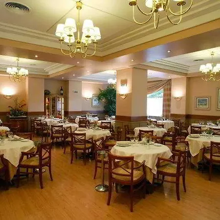 Hotel Blanca De Navarra 4*