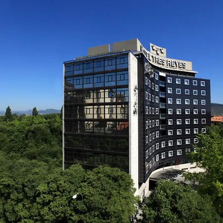 Tres Reyes Hotel 4*