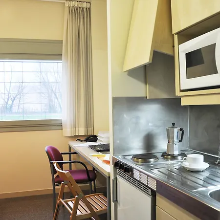 Apartamento Residencia Universitaria Abedules *
