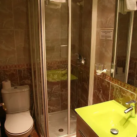 Acella Guest house