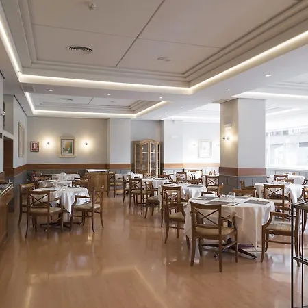 Blanca De Navarra Hotel