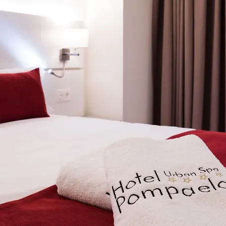 Pompaelo Plaza Del Ayuntamiento & 4* Pamplona