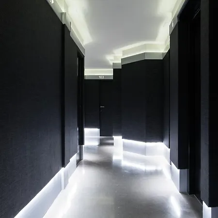 Hotel Pompaelo Plaza Del Ayuntamiento & 4*