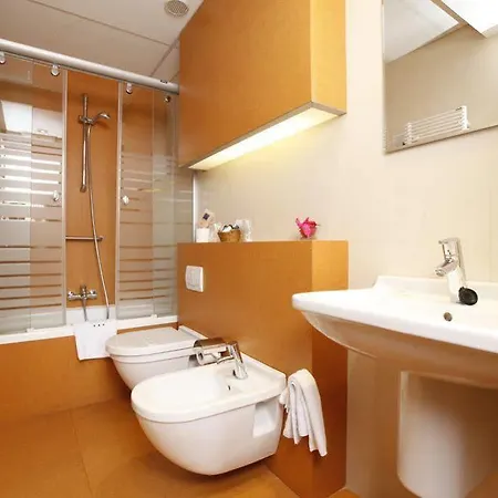 Hotel Yoldi 3*