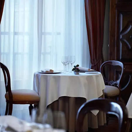 Hotel Palacio Guendulain Pamplona