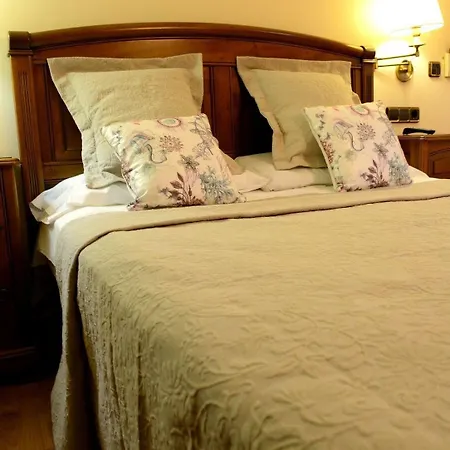Hotel Arriazu 2*