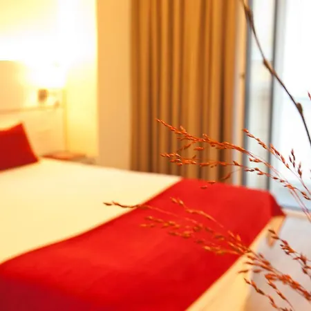 Pompaelo Plaza Del Ayuntamiento & 4* Pamplona