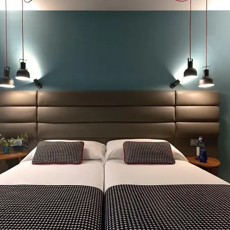 Aparthotel Plaza Pamplona