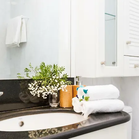 Trave - Bayona Apartment