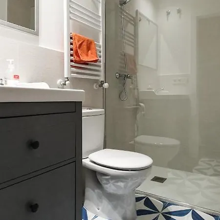 At Compania 100 M2 2 Wc Apartment *